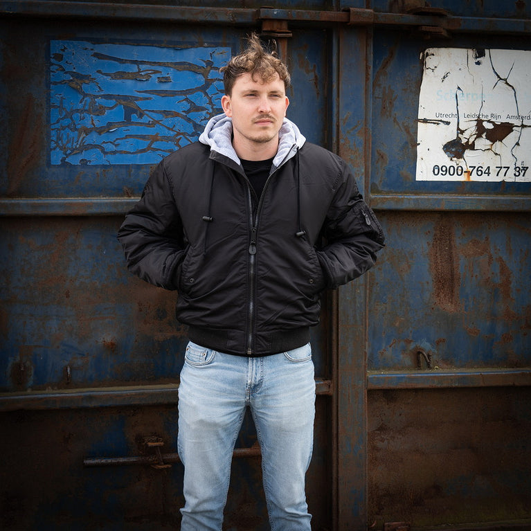 GIACCA BOMBER MA-1 CON CAPPUCCIO NERA FOSTEX