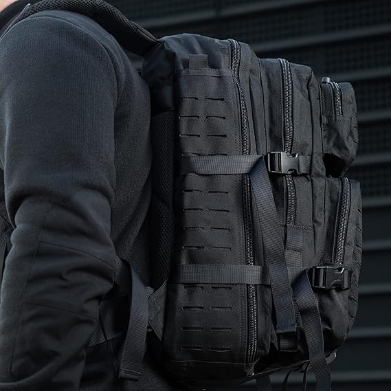 ZAINO ASSAULT PACK LARGE NERO TAGLIATO AL LASER M-TAC