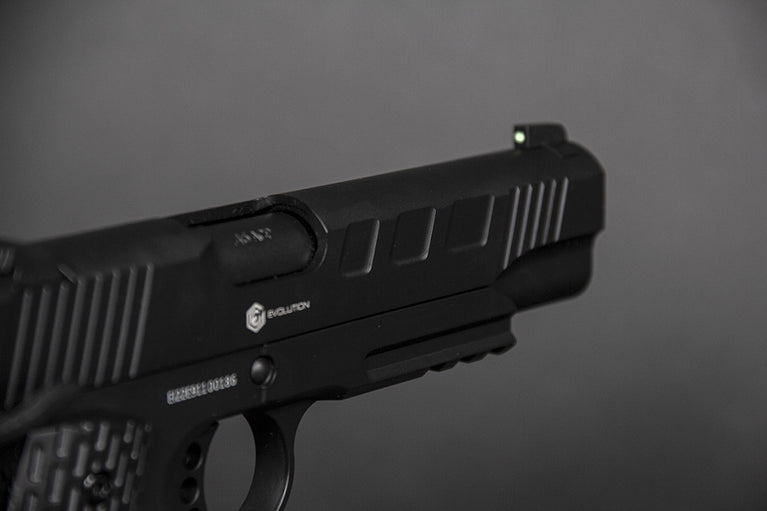 PISTOLA SOFTAIR A GAS E911 DEFENDER NERA EVOLUTION