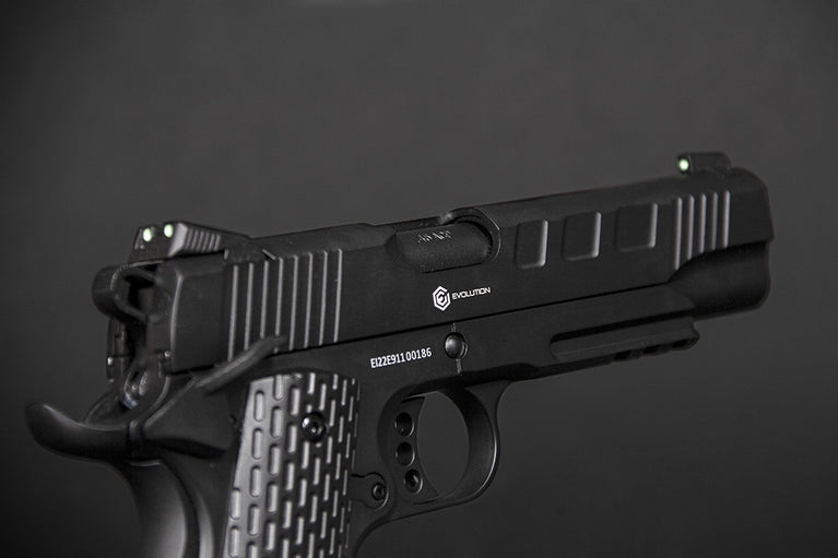 PISTOLA SOFTAIR A GAS E911 DEFENDER NERA EVOLUTION