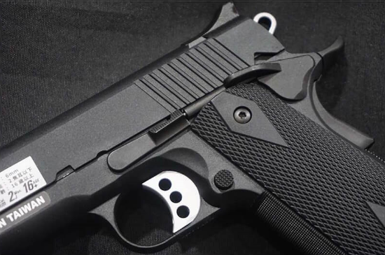PISTOLA SOFTAIR 1911 TACTICAL CUSTOM VFC