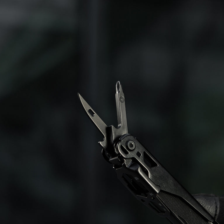 COLTELLO MULTIFUNZIONE MULTITOOL TYPE 9 NERO M-TAC