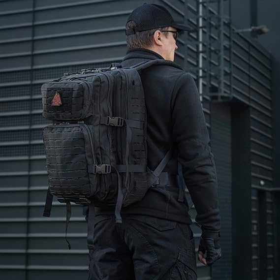 ZAINO ASSAULT PACK LARGE NERO TAGLIATO AL LASER M-TAC