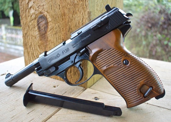 Pistola Walther P38 Blowback Co2 Cal.4.5 Pot.<7.5 Joule Umarex