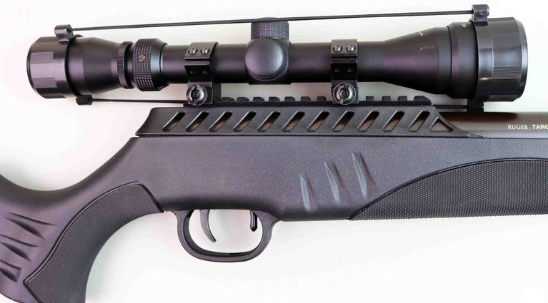 CARABINA TARGIS HUNTER CAL. 4,5mm <7,5J KIT CON OTTICA RUGER