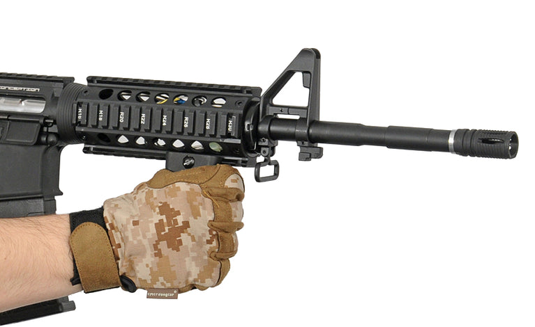 IMPUGNATURA VERTICALE STUBBY CON SISTEMA QD PER SLITTE PICATINNY NERA FMA