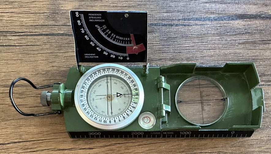 BUSSOLA MILITARE KONUSTAR 11 VERDE IN METALLO CON CLINOMETRO KONUS