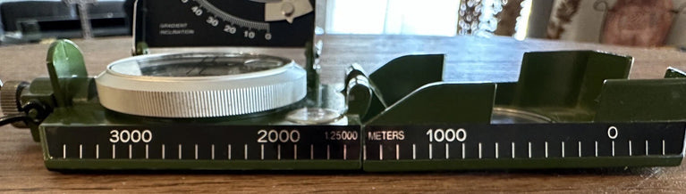 BUSSOLA MILITARE KONUSTAR 11 VERDE IN METALLO CON CLINOMETRO KONUS