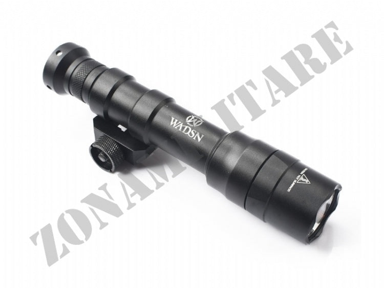 TORCIA TATTICA CON REMOTO 1400 LUMENS WADSN
