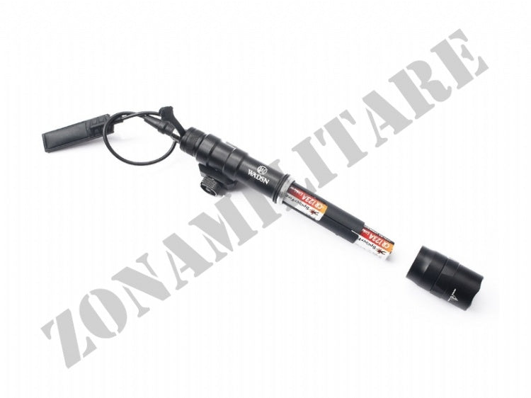 TORCIA TATTICA CON REMOTO 1400 LUMENS WADSN